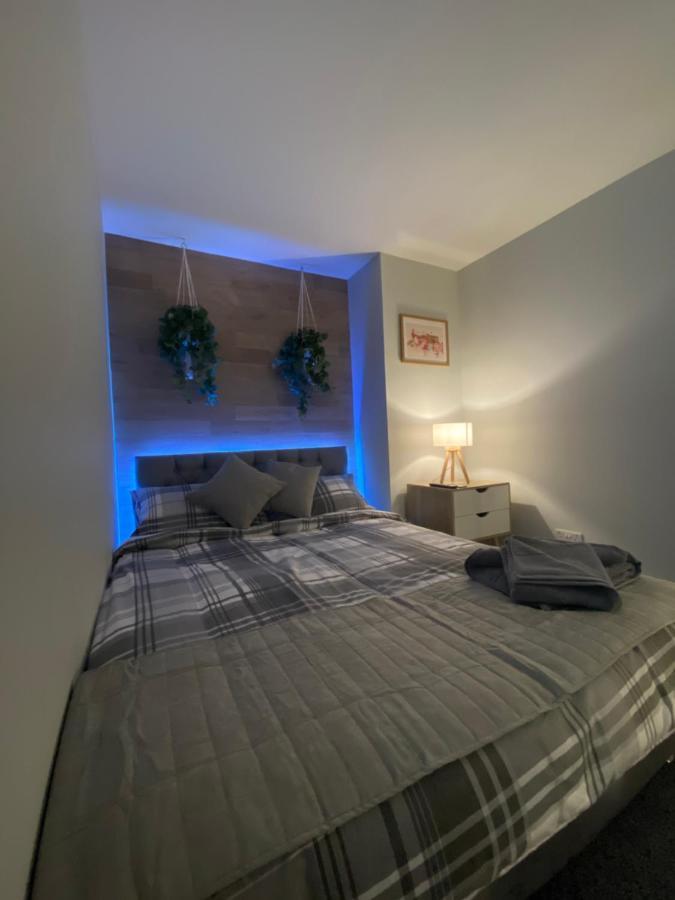 Shore Street Apartments 因弗内斯 外观 照片